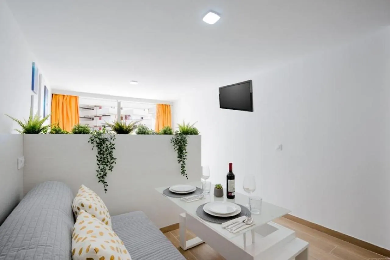 319 Modern Accommodation,Sea View, Wi Fi And Pool 플라야데라스아메리카스