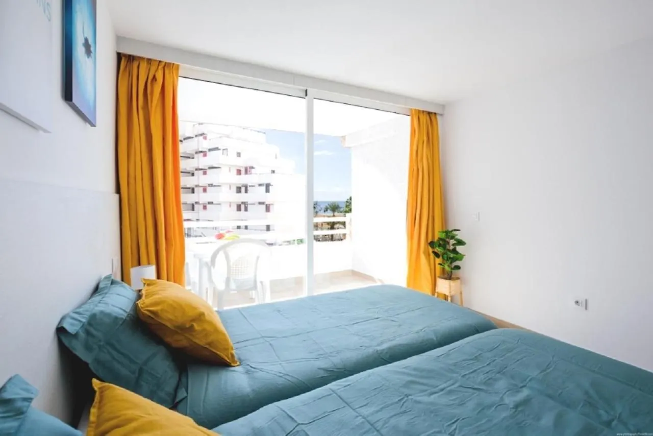 319 Modern Accommodation,Sea View, Wi Fi And Pool 플라야데라스아메리카스 아파트