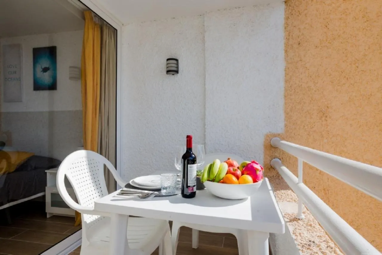 아파트 319 Modern Accommodation,Sea View, Wi Fi And Pool 플라야데라스아메리카스